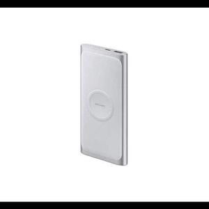 Samsung 10Ah Portable Wireless Charger - Silver